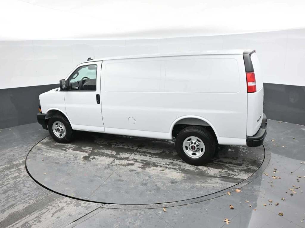 2025 GMC Savana 2500 Work Van