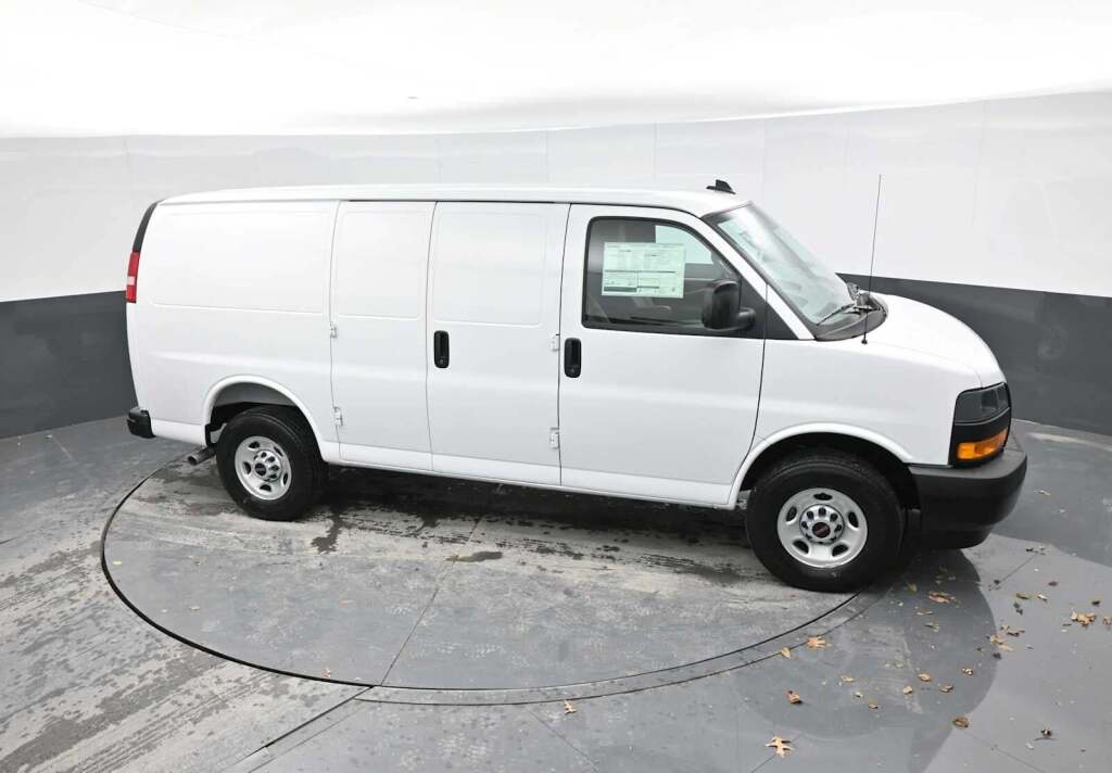 2025 GMC Savana 2500 Work Van