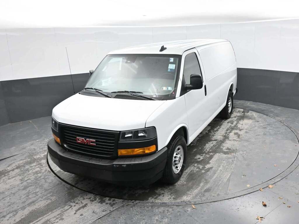 2025 GMC Savana 2500 Work Van