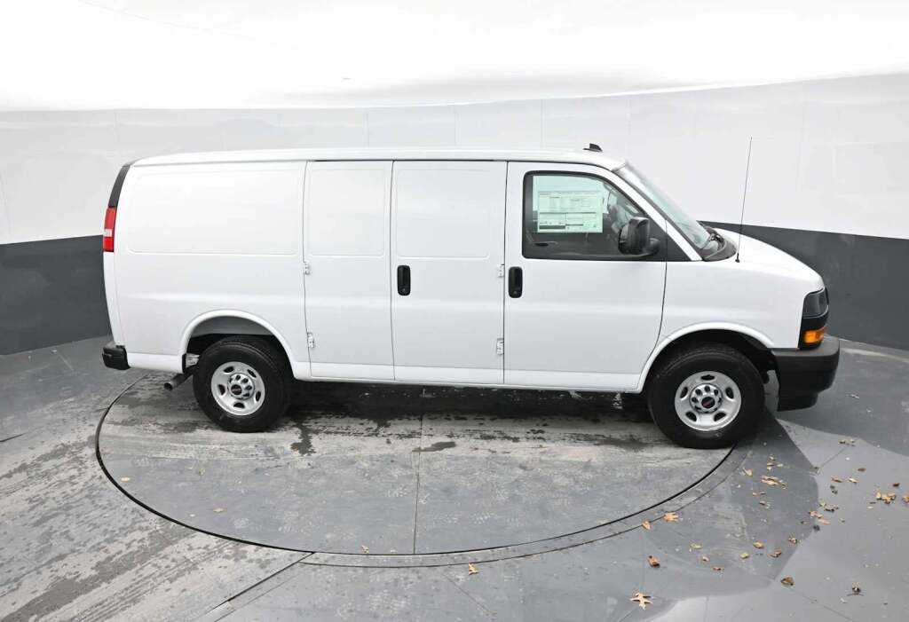 2025 GMC Savana 2500 Work Van