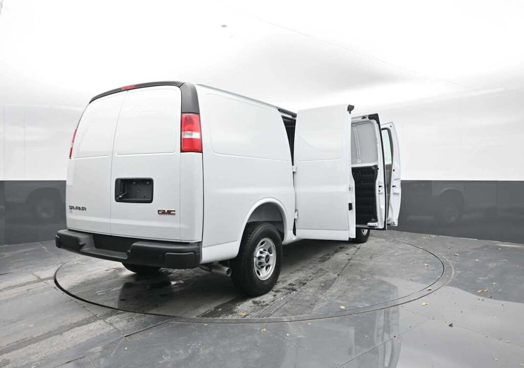 2025 GMC Savana 2500 Work Van