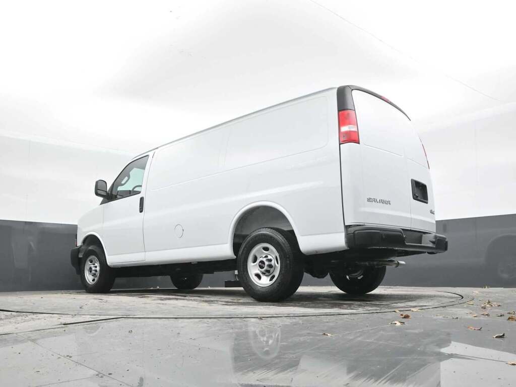 2025 GMC Savana 2500 Work Van