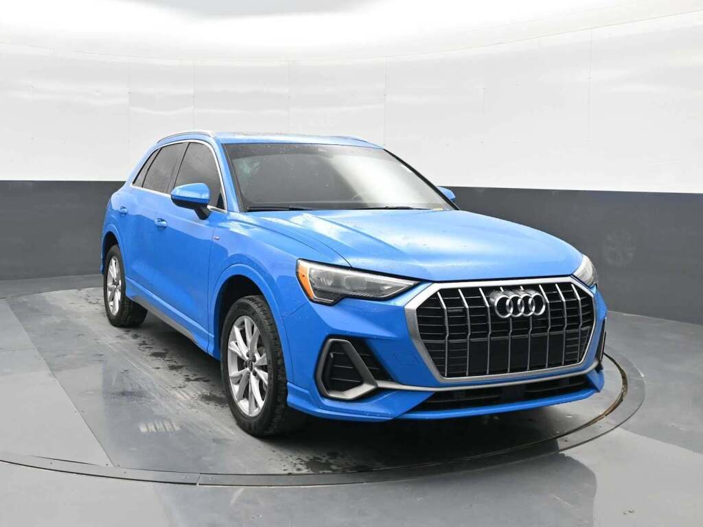 2022 Audi Q3 Premium 45 TFSI S line quattro Tiptronic