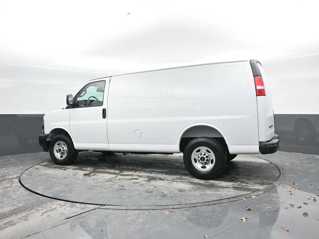 2025 GMC Savana 2500 Work Van