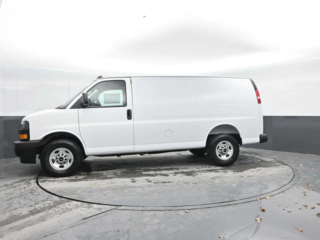 2025 GMC Savana 2500 Work Van