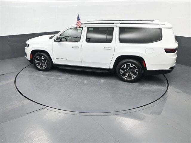 2023 Jeep Wagoneer L Series III 4x4