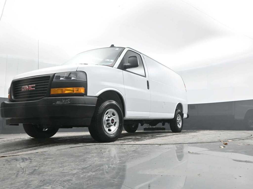 2025 GMC Savana 2500 Work Van