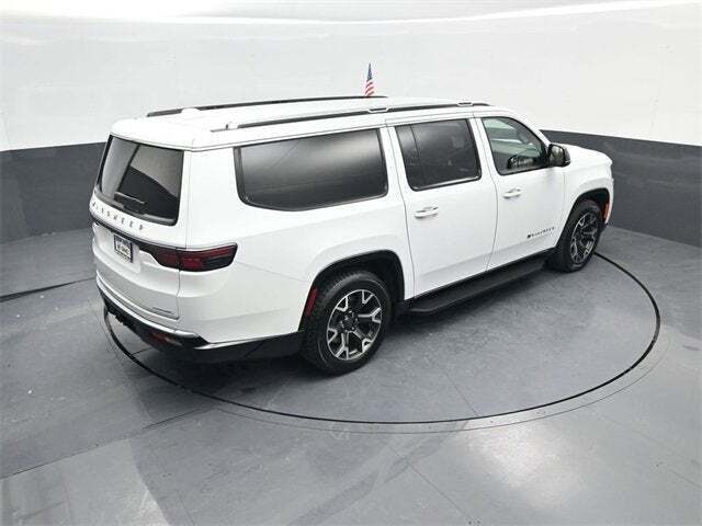 2023 Jeep Wagoneer L Series III 4x4