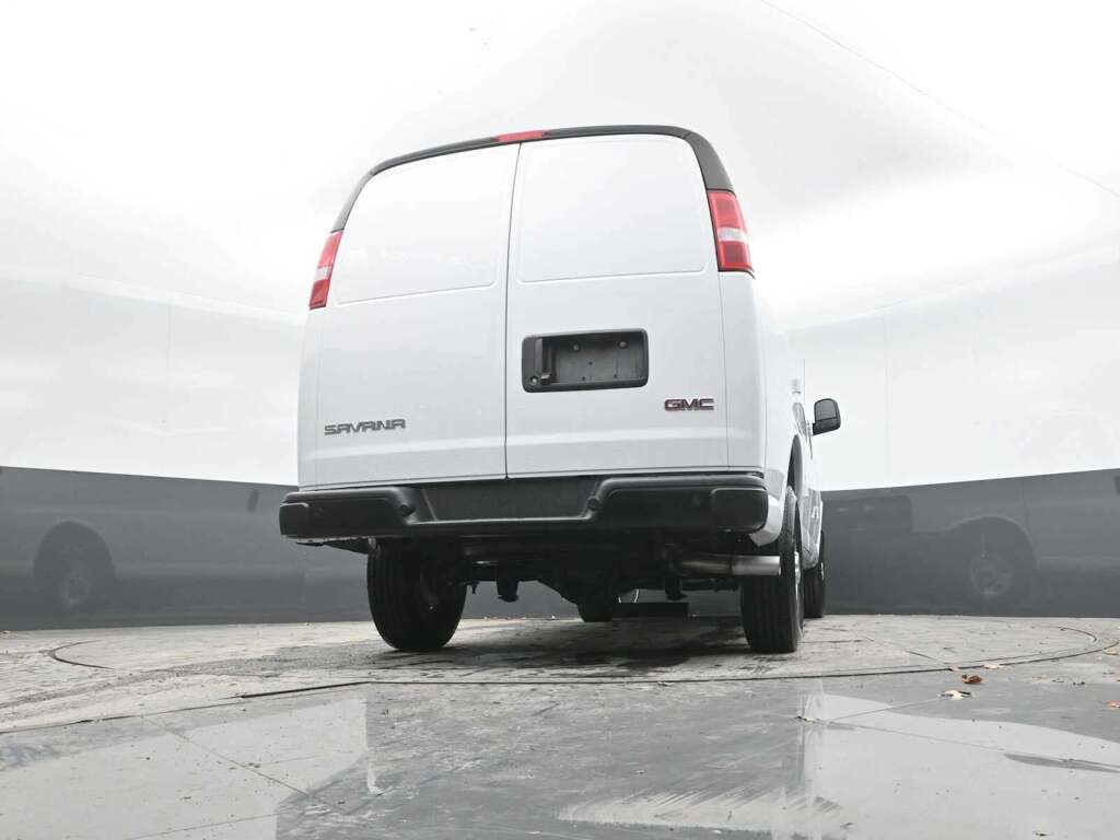 2025 GMC Savana 2500 Work Van