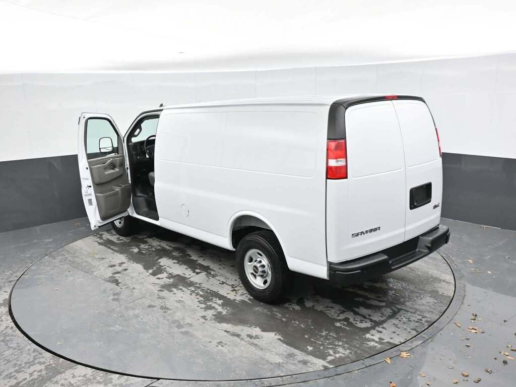 2025 GMC Savana 2500 Work Van