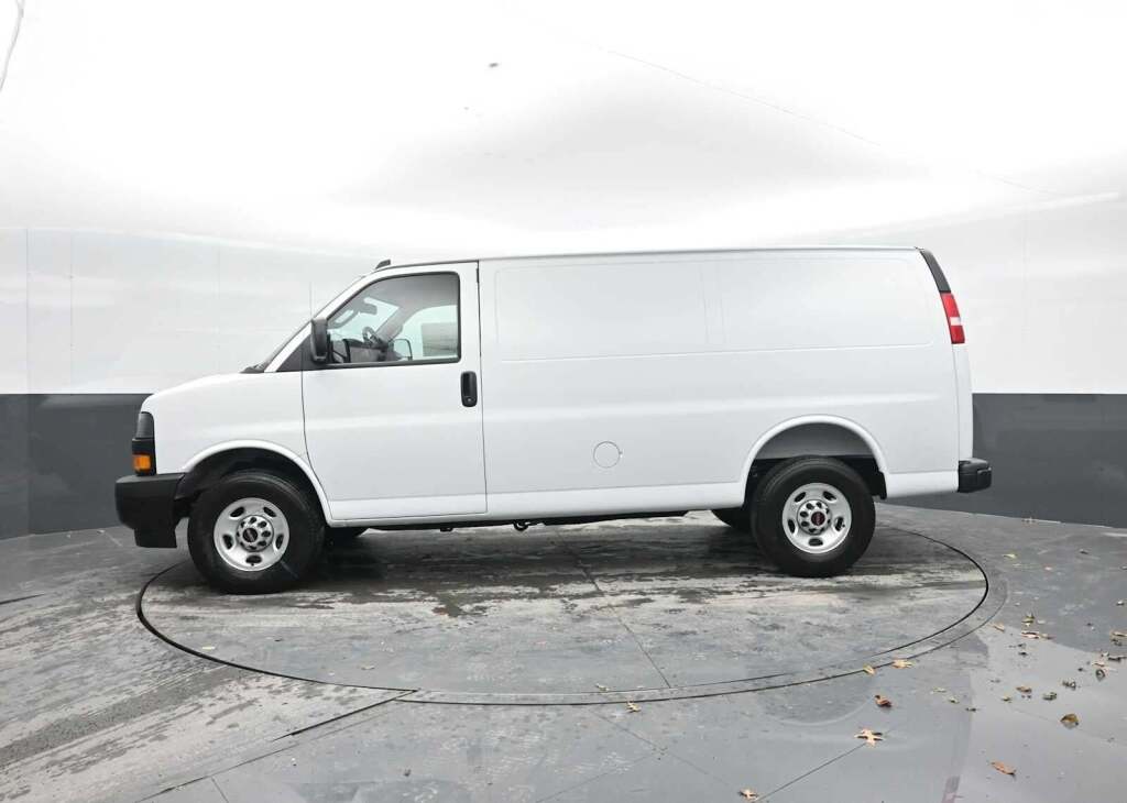 2025 GMC Savana 2500 Work Van
