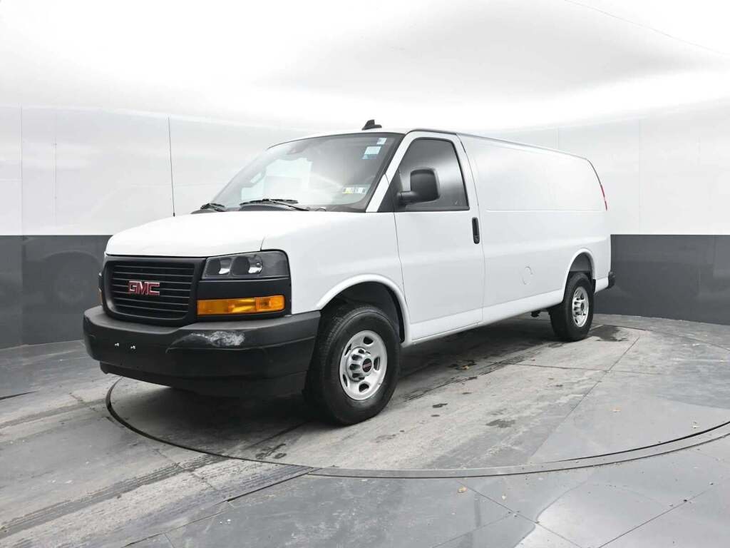 2025 GMC Savana 2500 Work Van