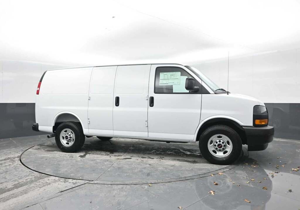 2025 GMC Savana 2500 Work Van