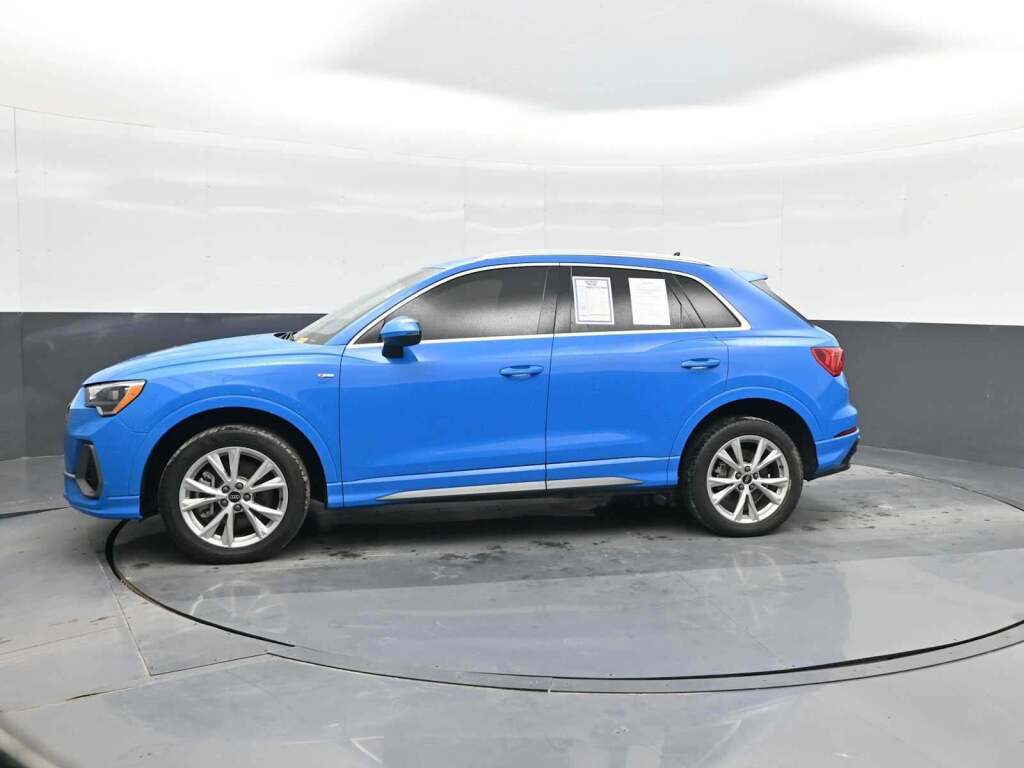 2022 Audi Q3 Premium 45 TFSI S line quattro Tiptronic