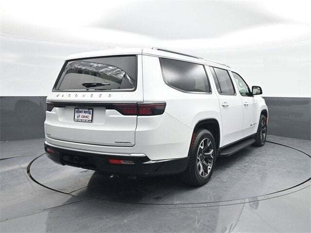 2023 Jeep Wagoneer L Series III 4x4