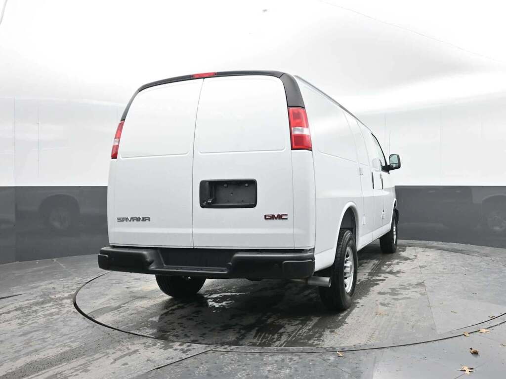 2025 GMC Savana 2500 Work Van