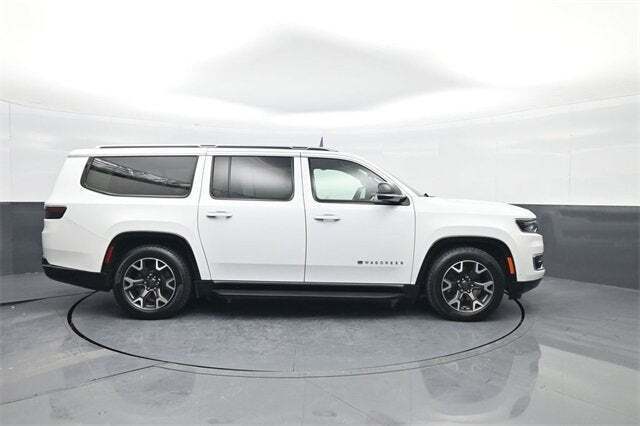 2023 Jeep Wagoneer L Series III 4x4