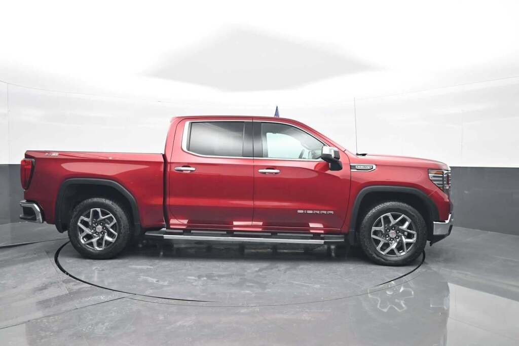 2022 GMC Sierra 1500 SLT