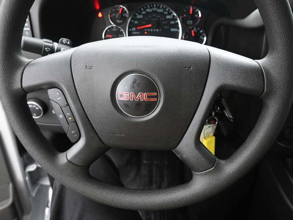 2025 GMC Savana 2500 Work Van