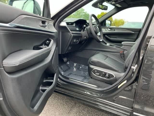 2025 Jeep Grand Cherokee L Overland 4x4