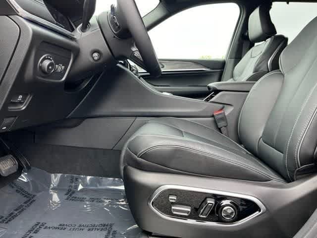 2025 Jeep Grand Cherokee L Overland 4x4