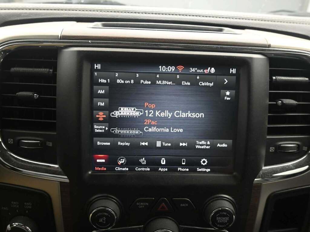 2018 Ram 2500 Laramie Crew Cab 4x4 6'4" Box