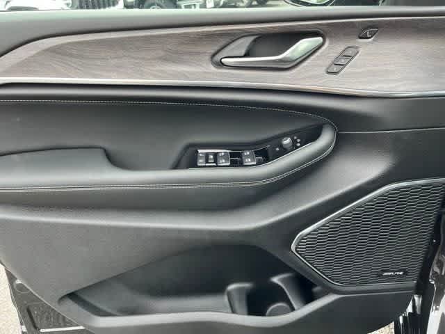 2025 Jeep Grand Cherokee L Overland 4x4