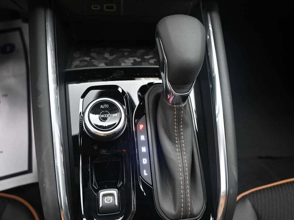 2026 GMC Canyon AT4 4WD