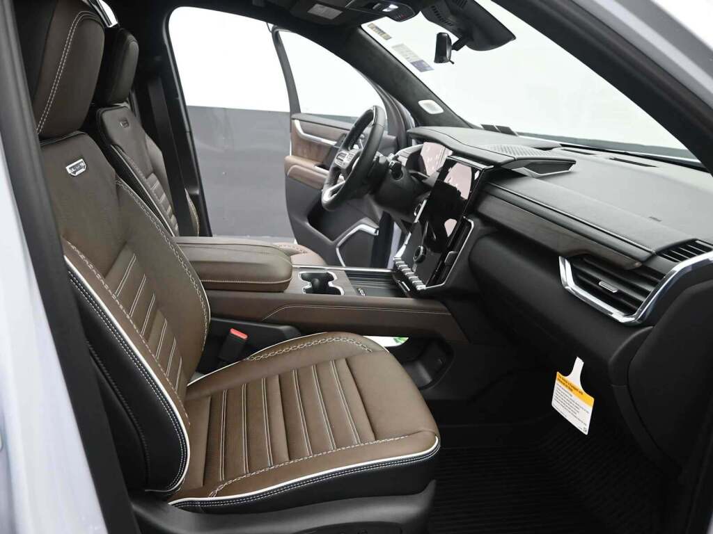 2026 GMC Acadia Denali Ultimate AWD