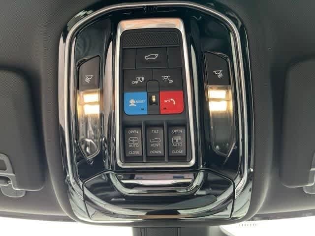 2025 Jeep Grand Cherokee L Overland 4x4