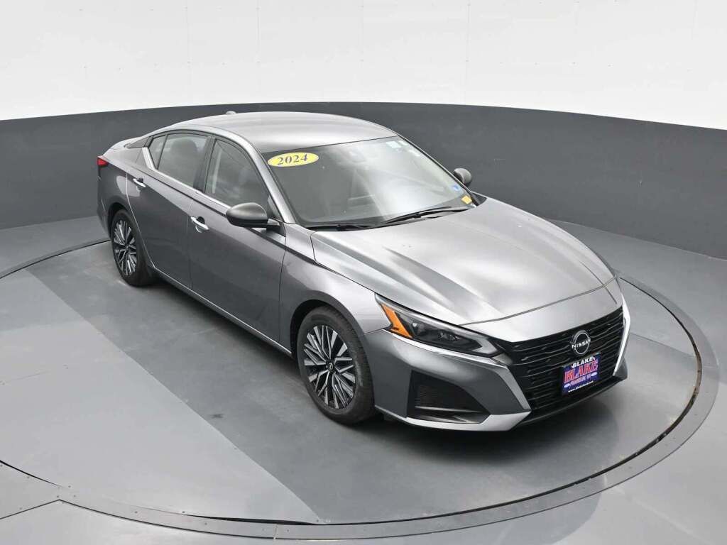2024 Nissan Altima SV FWD