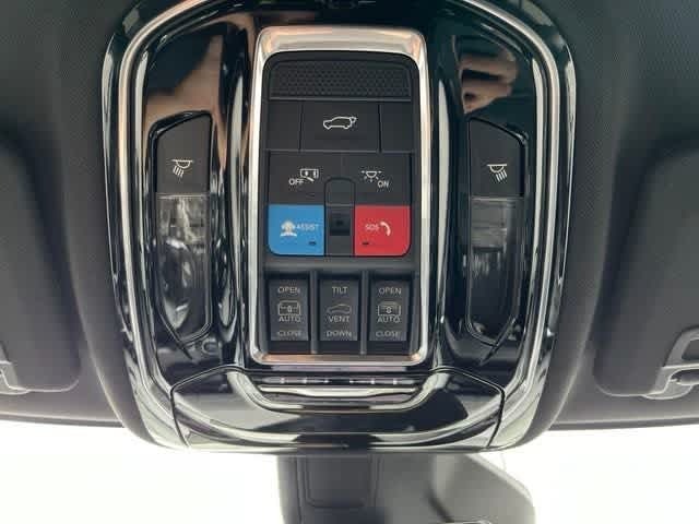 2025 Jeep Grand Cherokee L Overland 4x4