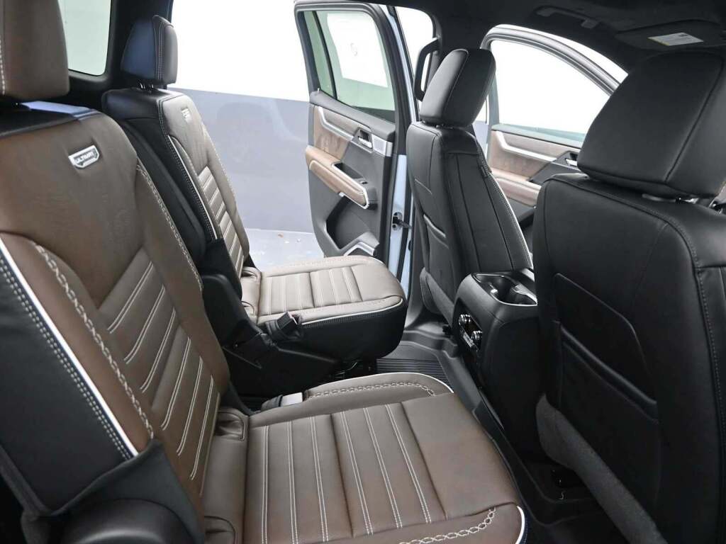 2026 GMC Acadia Denali Ultimate AWD