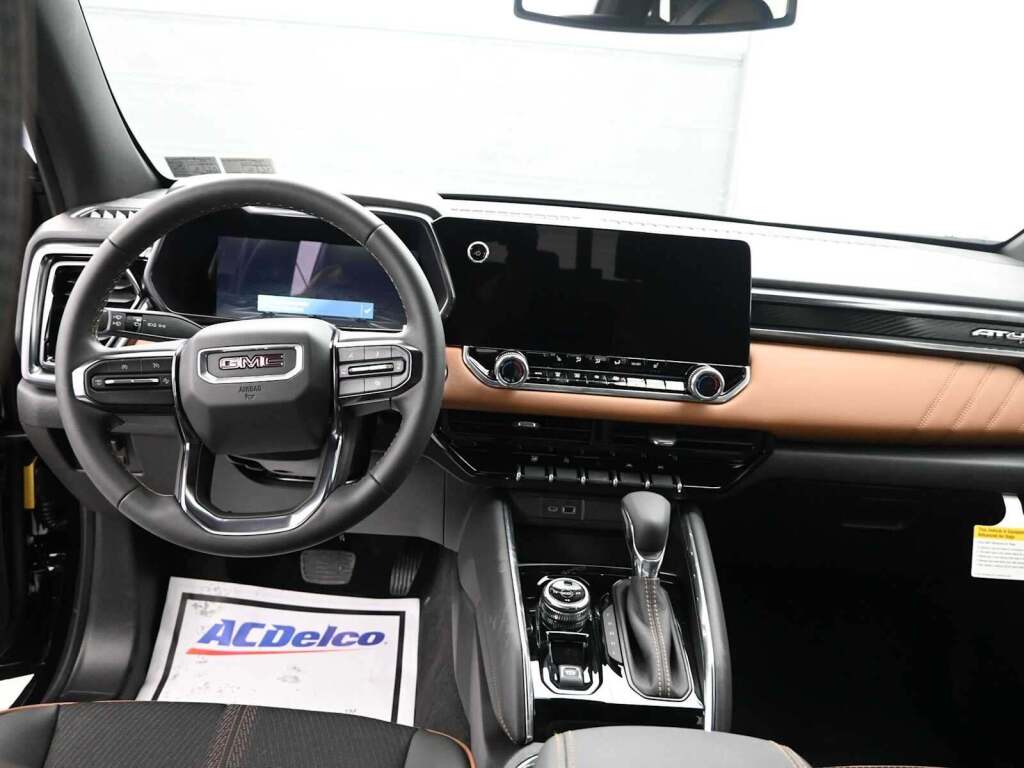 2026 GMC Canyon AT4 4WD