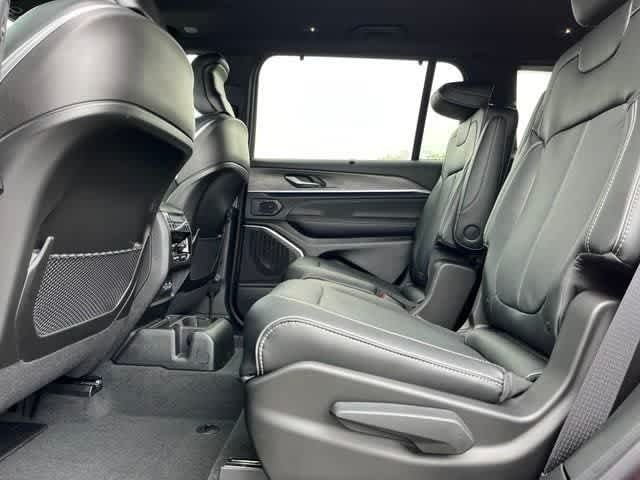 2025 Jeep Grand Cherokee L Overland 4x4