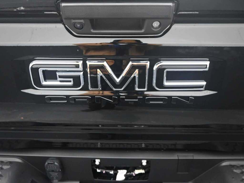 2026 GMC Canyon AT4 4WD