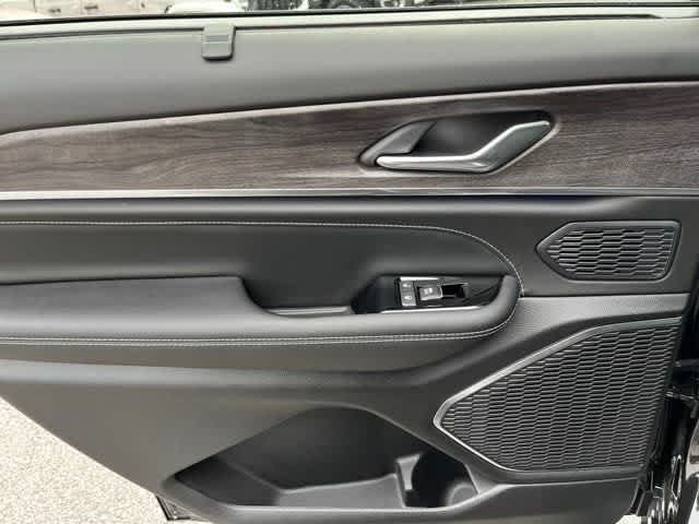 2025 Jeep Grand Cherokee L Overland 4x4