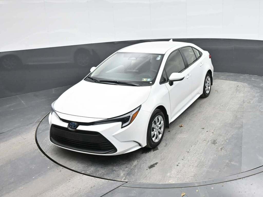2024 Toyota Corolla Hybrid LE