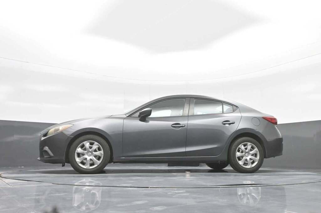 2016 Mazda Mazda3 i Sport