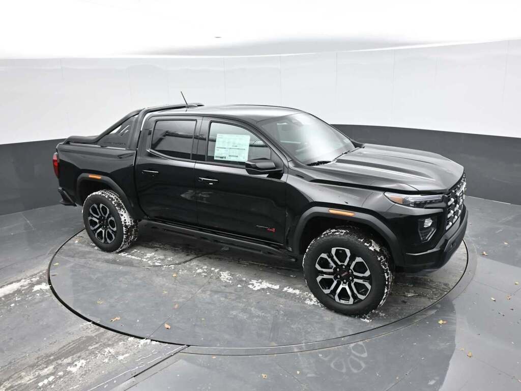 2026 GMC Canyon AT4 4WD