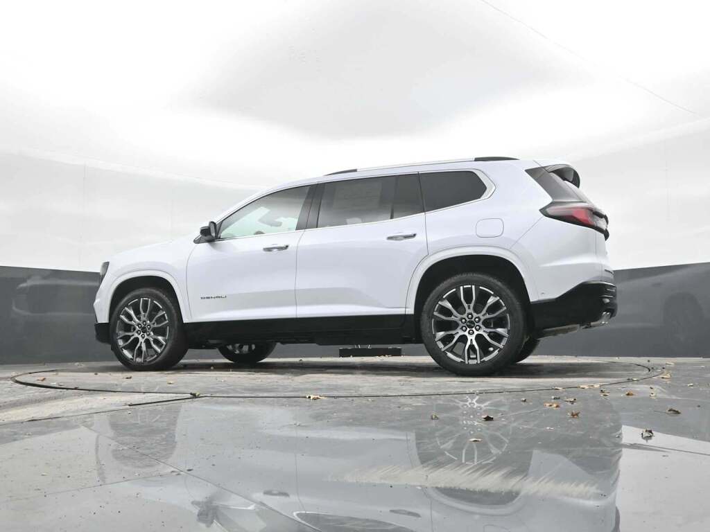2026 GMC Acadia Denali Ultimate AWD
