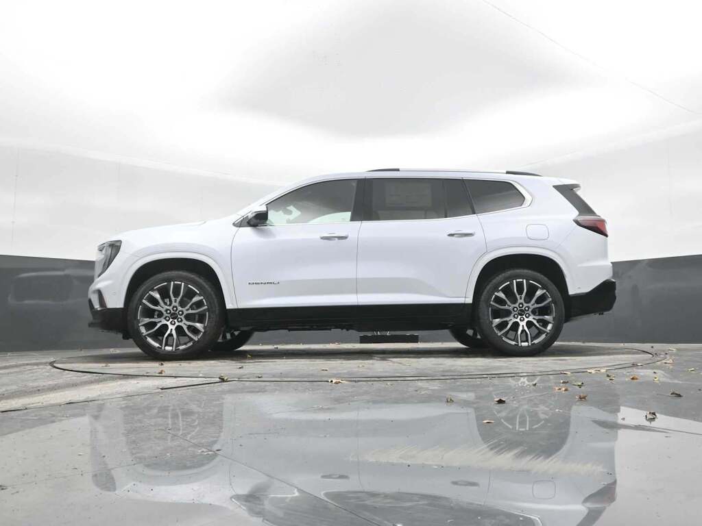 2026 GMC Acadia Denali Ultimate AWD
