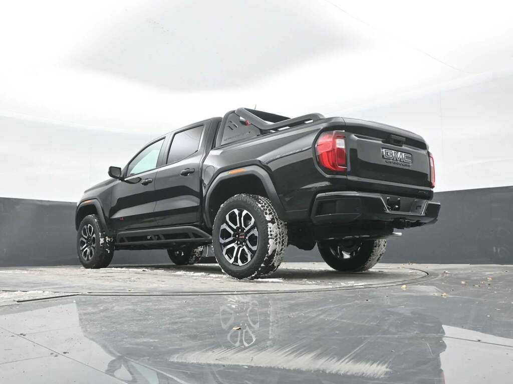 2026 GMC Canyon AT4 4WD
