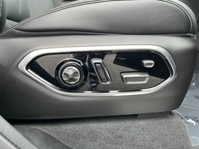 2025 Jeep Grand Cherokee L Overland 4x4