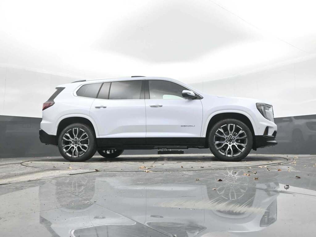 2026 GMC Acadia Denali Ultimate AWD