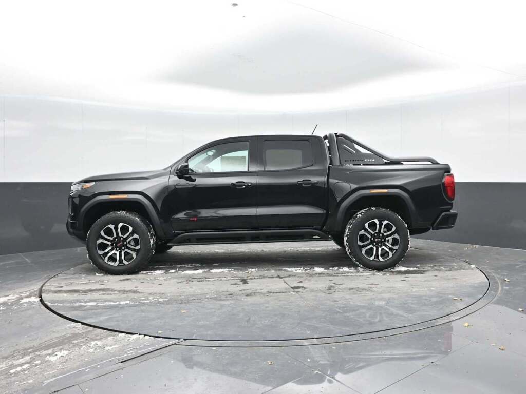 2026 GMC Canyon AT4 4WD