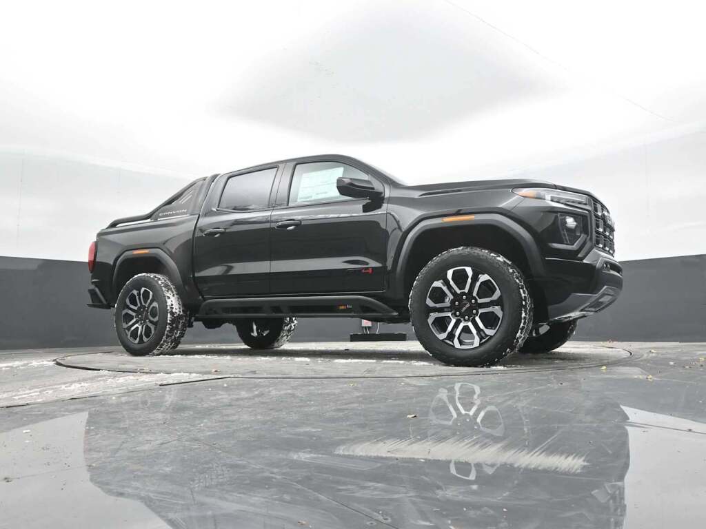 2026 GMC Canyon AT4 4WD