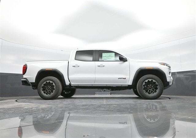 2026 GMC Canyon AT4 4WD