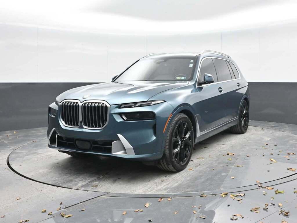 2023 BMW X7 xDrive40i