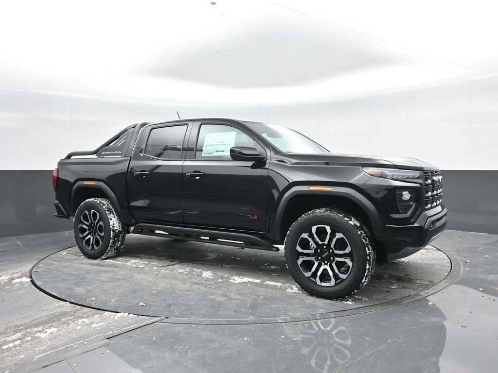 2026 GMC Canyon AT4 4WD